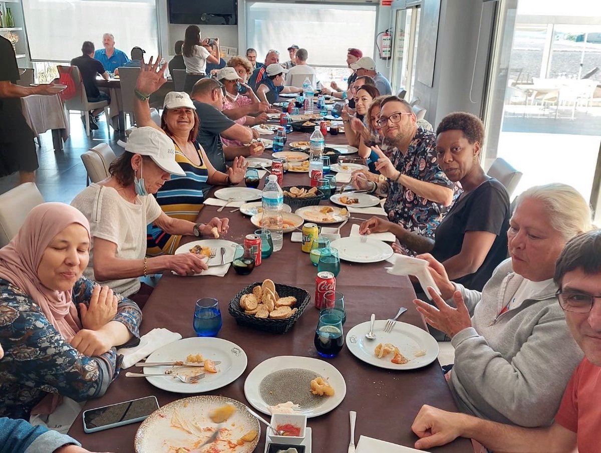 CasaCaridadOng's tweet image. ¡Gracias a @naturexgroup y a sus trabajadores por hacer posible un día tan inolvidable para nuestros usuarios! Excursión a la #albufera con recorrido en #barca, visita a una #barraca y almuerzo típico. ¡Una salida de ocio espectacular! #voluntariadocorporativo