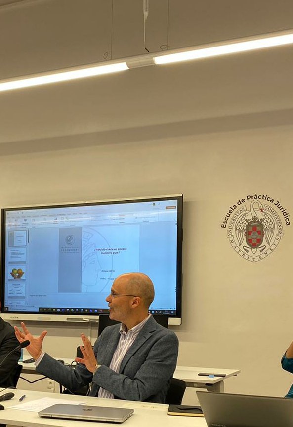 MPI_Luxembourg's tweet photo. .@burkhard_hess, Enrique Vallines, @lenahornkohl &amp; @SantaloGoris from @MPI_Luxembourg are speaking at 2 day conference on the link btw Spanish and EU civil procedure hosted by @unicomplutense https://t.co/IcJJU0ZZGI
