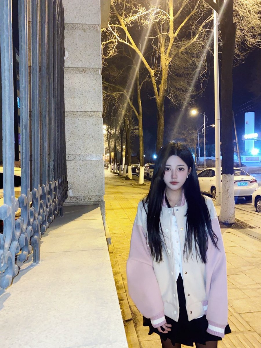 teep0168's tweet photo. 北京🎁南方姑娘
身高：166cm
罩杯：C杯
体重：45kg
高端大气  五官精致     
皮肤罕见白❄️ 声音超甜 🧚‍♀️
贴心服务  资料真实无差 🉑️验. https://t.co/Y6cgKAeGxK
