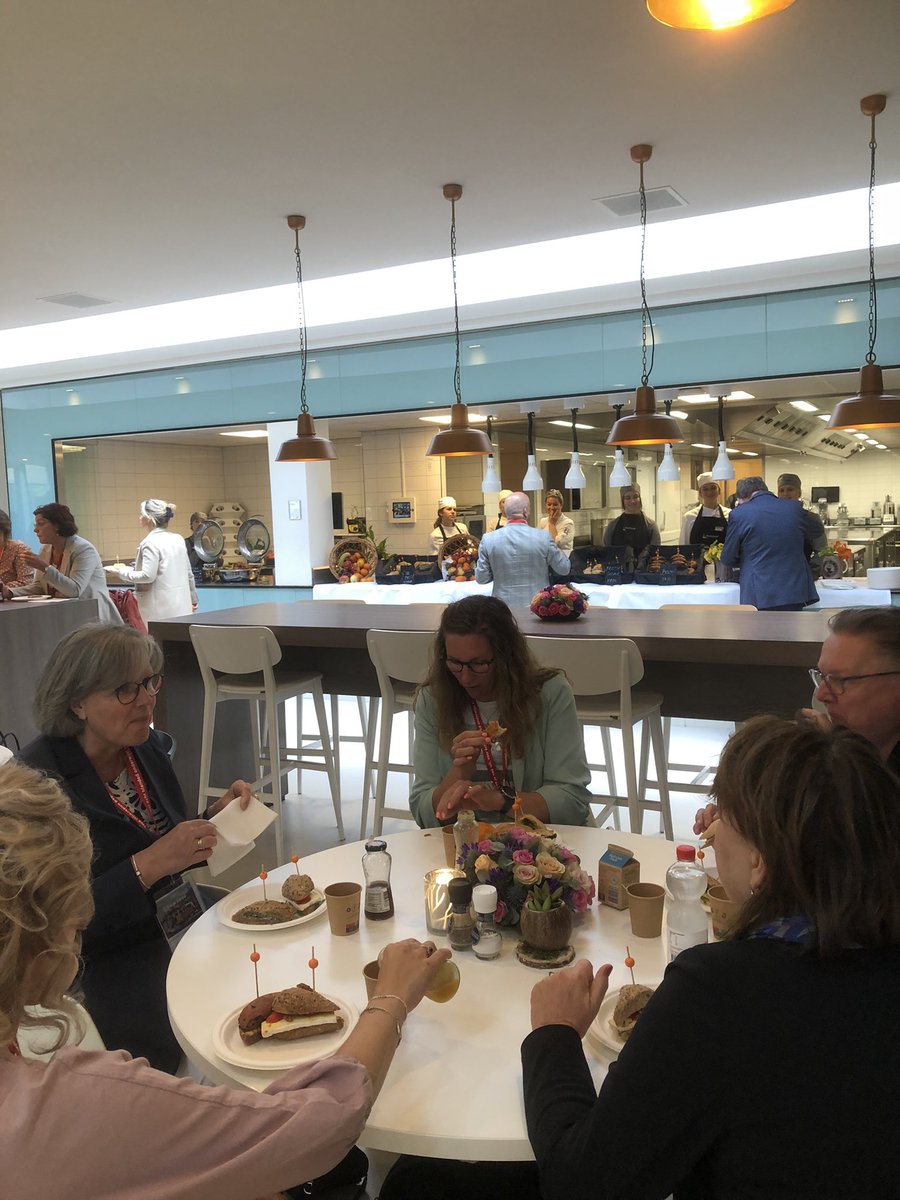 Lunchtijd #Cvioptoer <a href="/rocmondriaan/">ROC Mondriaan</a>