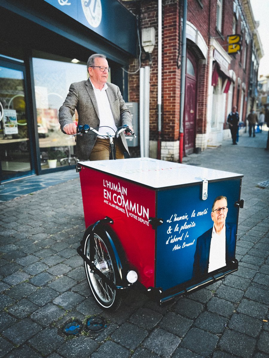 🚴‍♀️ Une campagne à vélo ! 

Depuis plusieurs semaines, je parcours la circonscription avec un triporteur à l'occasion de la campagne des législatives. C'est bon pour la santé et mieux pour la planète ;) Déjà plusieurs centaines de kilomètres et ce n'est pas terminé !