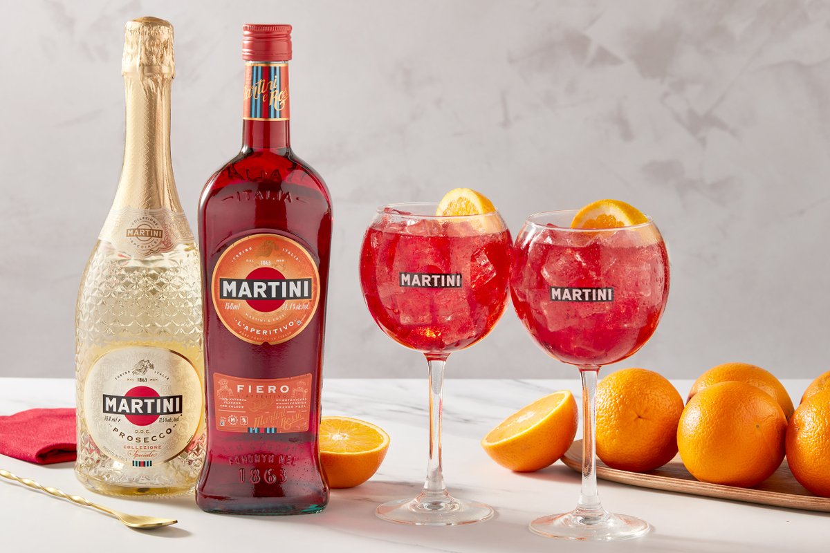 L’estate sta arrivando e #divertimento è la parola d’ordine. Amici, grigliate, feste in spiaggia, tuffi in compagnia e…i nostri kit aperitivo pensati in collaborazione con #Martini! Tante proposte per rendere le giornate estive indimenticabili.
bit.ly/3kImrti #aperitivo