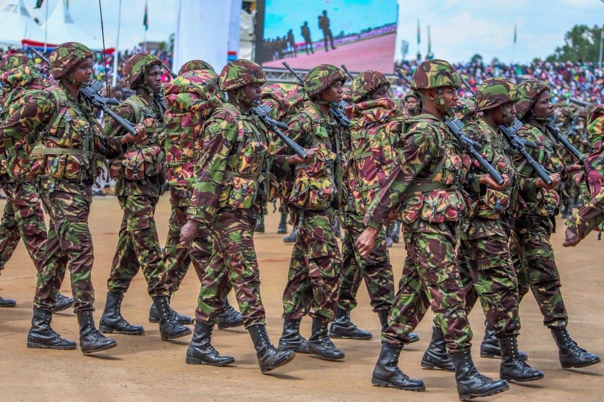 kipmurkomen's tweet image. Uhuru Kenyatta is praising security agencies and parading expensive weapons and heavy artillery while the people are being slaughtered in Kerio Valley? What a SHAME !