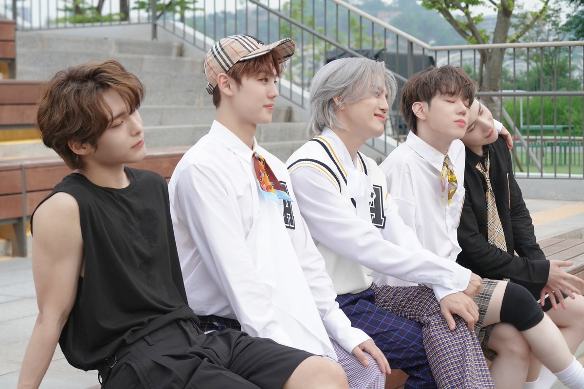 ace_everyday's tweet photo. [#ACE_POST] 📝

 Behind the scenes of 'Changer' M/V shooting #2 : a thread 

 📧 https://t.co/NpctyU1DA3

 #에이스 #체인저 #ACE #Changer @official_ACE7 https://t.co/RTjvIPBz36