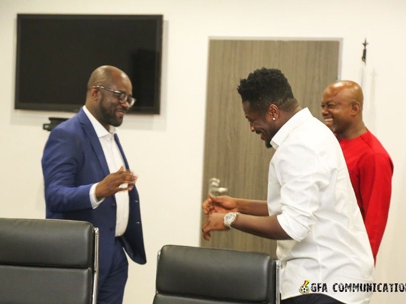 ASAMOAH GYAN tweet media