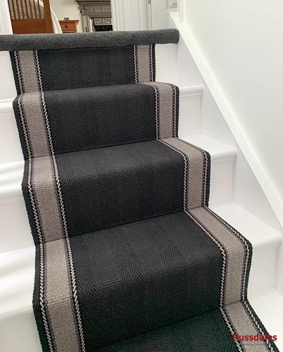 #RogerOates Henley Soft Black (62cm) fitted to two flights of stairs in N14, London.

If you are thinking of buying a new 
#floor, book your exclusive One-On-One appointment and visit our showroom!
Book your appointment here-
calendly.com/russdales/your… 

<a href="/Roger_OatesUK/">Roger Oates Design</a>