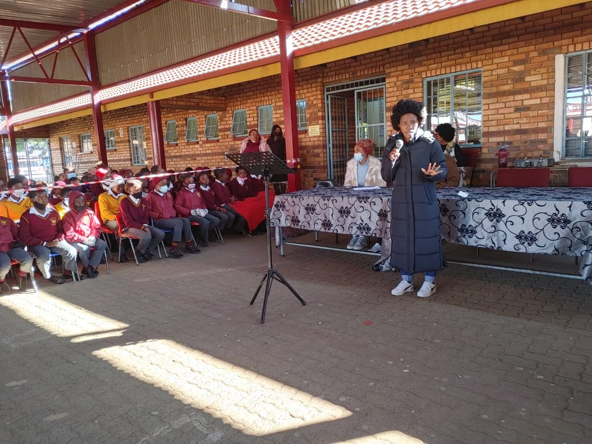 DOJCD_ZA's tweet image. Today we are visiting Zikhuphule Primary School in  Middelburg where we are educating learners  on children's rights, sexual offences, bullying and various services offered by the department. #ChildProtectionWeek2022