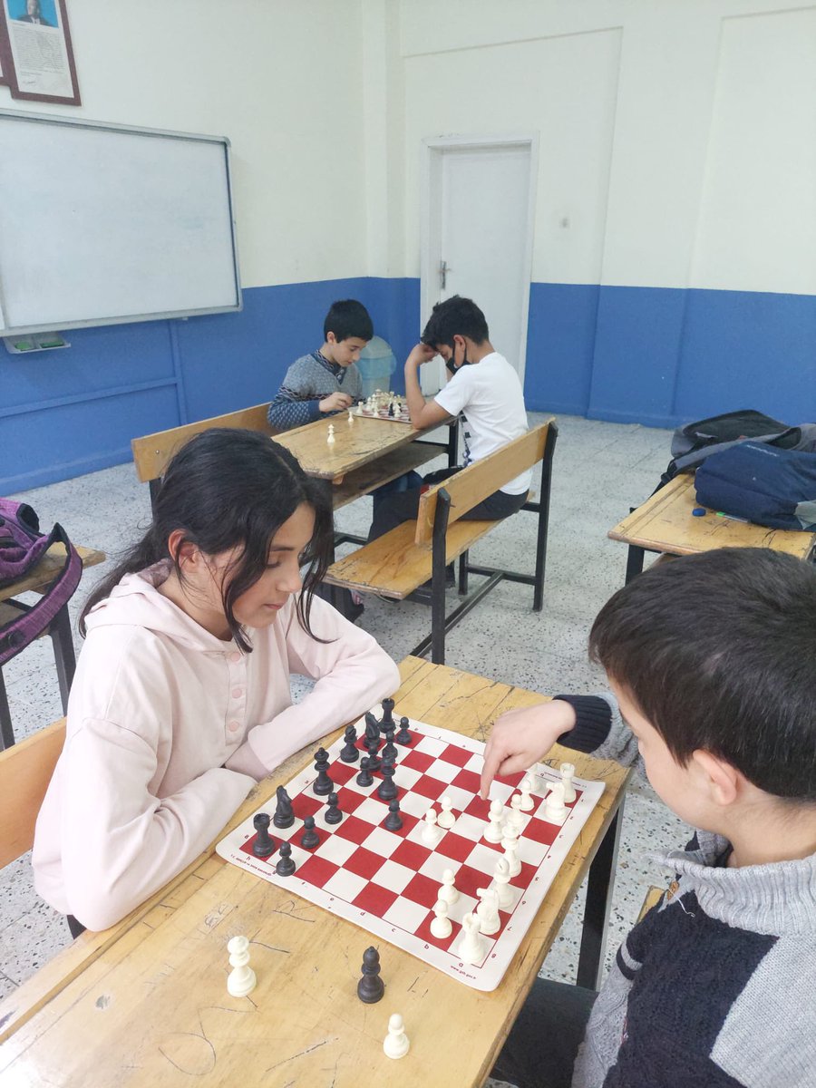 Satranç  turnuvası hazırlıkları♟<a href="/OrhanOzen_25/">Orhan ÖZEN</a> <a href="/MemTortum/">Tortum İlçe MEM</a> <a href="/pehlivanli25/">Pehlivanlı Şehit Mehmet Keskin Ortaokulu/İlkokulu</a>