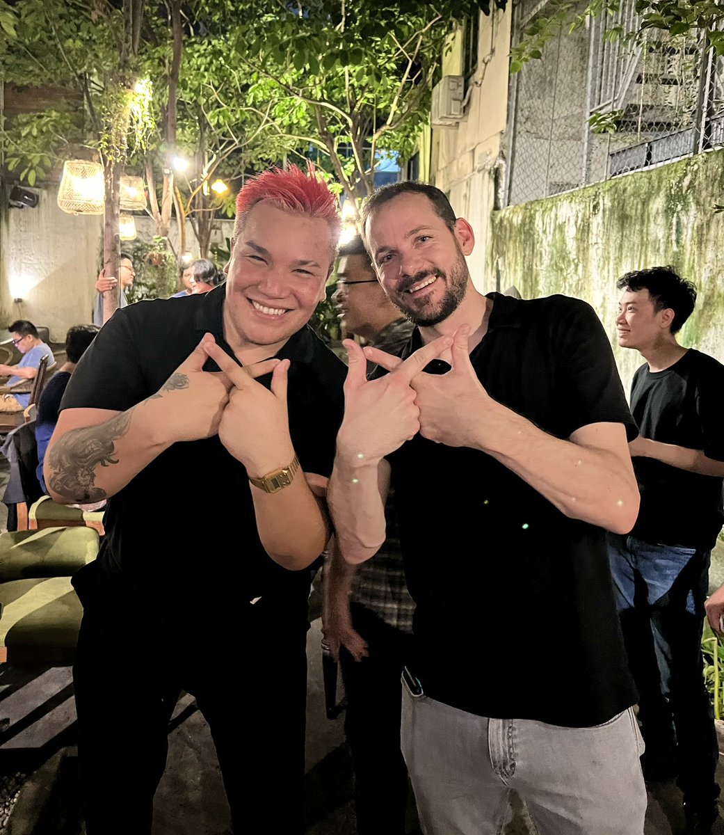 OsitoLimaX's tweet photo. Welcome to the team @VinceZolezzi 
⚡️ @AxieInfinity Live Ops Lead ⚡️

It’s an honor building together my brother, your ideas are brilliant! https://t.co/XmGWGeN6xA