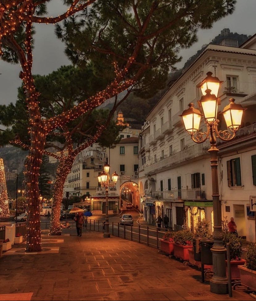 W0rld2026's tweet image. Amalfi coast, Italy