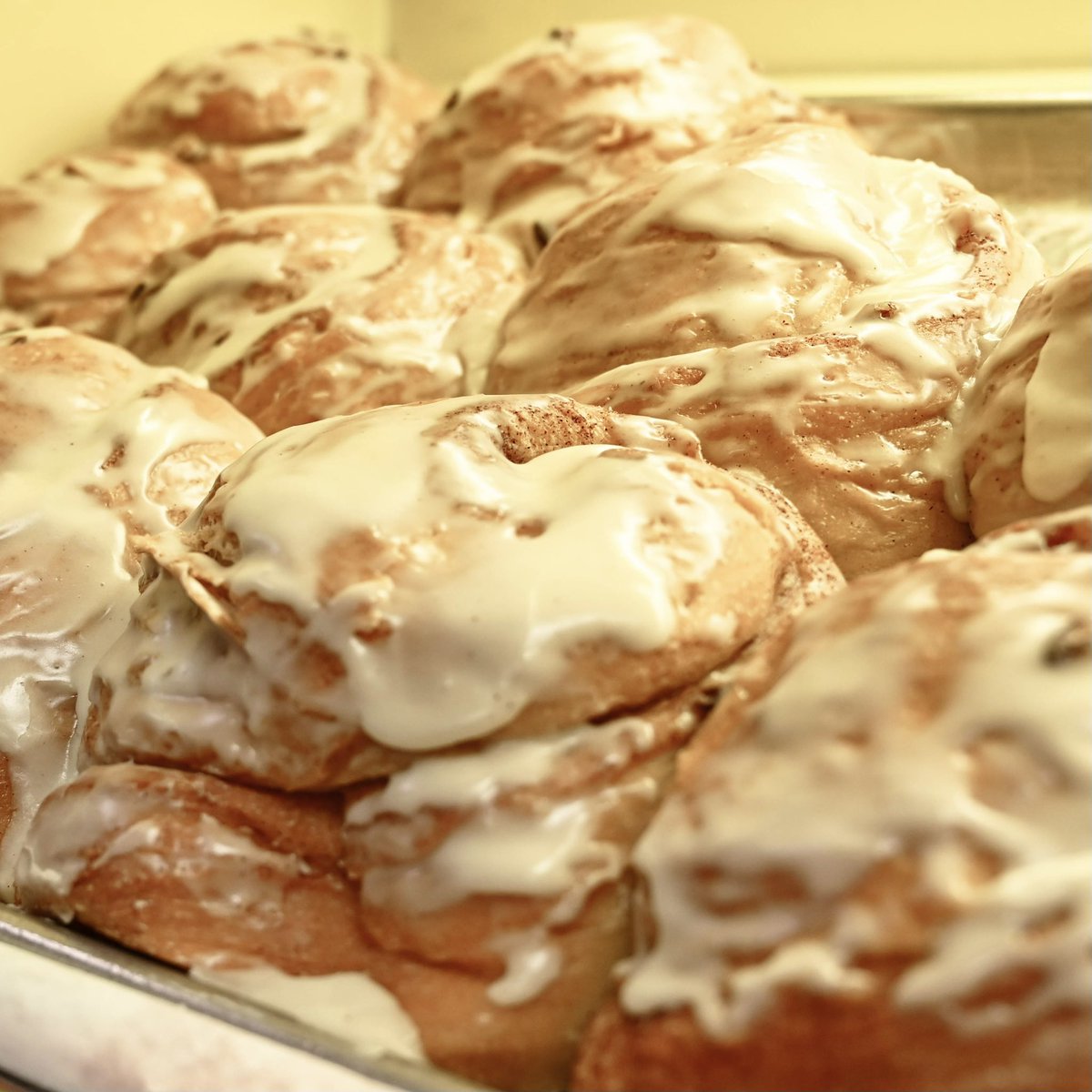 MorningKolaches's tweet photo. Summer time is finally here!☀️
•
•
•
PC: @_Staticscope 
•
#seeyouinthemornings #morningskolaches #kolacheshop #kolaches #kolachelove #breakfast #breakietime #bestfood #bestfoodfeed #bestfoodhouston https://t.co/nJIitqhEmj