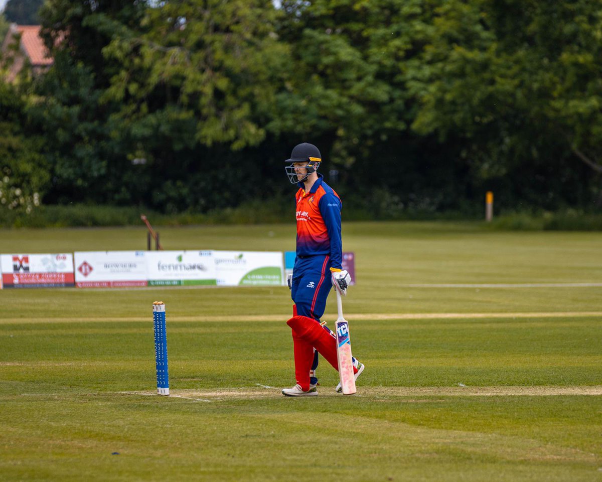 Crick3tLab's tweet photo. The brand in action on the weekend! 🏏

#thecrick3tlab #cricket #pads #new #range #cricketlovers #cricketfans #handmade #bats https://t.co/UcwS7NpikH