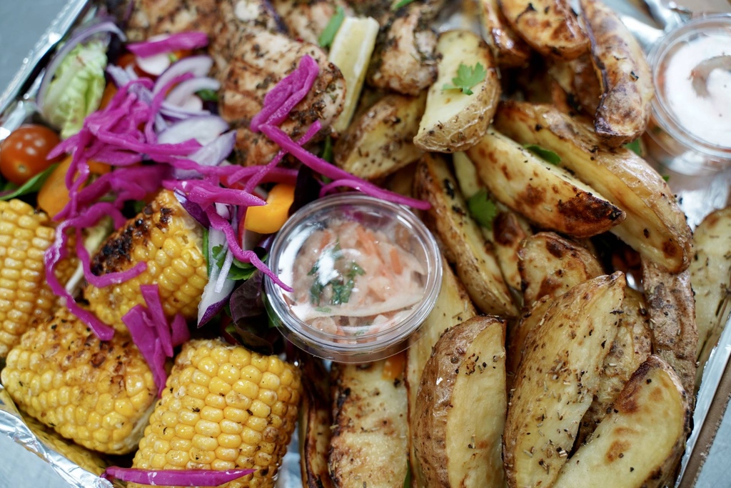 FreshPrepare's tweet image. Just in... Grilled Chicken Family Night Sharing Box👨‍👩‍👧‍👦

#eatclean #cleaneating #nutrition #mealplan #healthyeating #healthyfood #protein #weightloss #foodporn #realfood #mealprepping #fitfood #northeast #nefoodies #ne1 #fitness #healthy #motivation #mealprep #foodie #newcastle