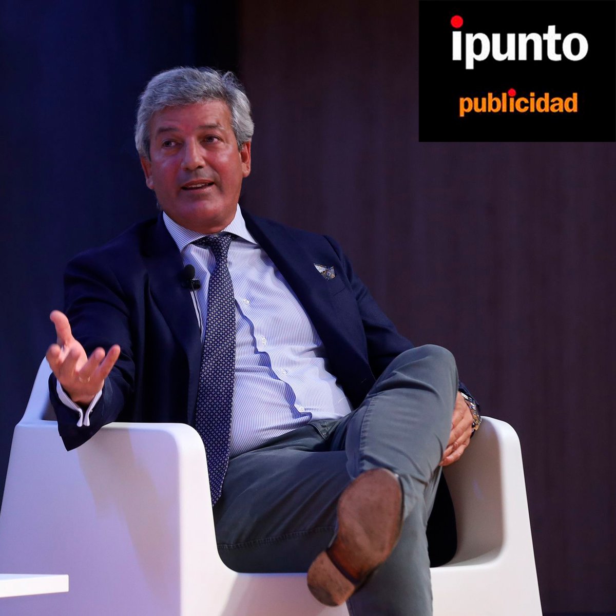 Aeps_Sevilla's tweet photo. 🗣️Ya puedes escuchar el #podcast de la @Aeps_Sevilla "5 minutos con..."
🎙️Hablamos con la agencia #IPunto: @alfonso_right CEO y socio de la agencia
🟢Spotify: https://t.co/4JW1JBYdZG
🟠Ivoox: https://t.co/HiJi9U0XYO
🔴Youtube: https://t.co/K7dG1fMPNV
#5Minutoscon #AEPS #IPunto https://t.co/5BwzZNkmdJ