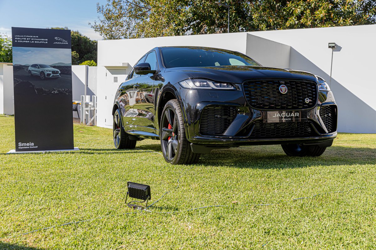 UKinMorocco's tweet photo. The New Range Rover and The Jaguar F-PACE SVR cars were the perfect choice to create additional joyful ambiance during our #Queen's Birthday 🎂 and #PlatinumJubilee celebration
Thank you @LandRoverMar #SMEIA for bringing these 🚘 for our guests to enjoy and experience! https://t.co/Dwy21YhZBf