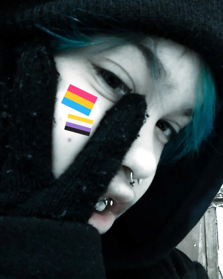 lukkitie's tweet photo. #hstwtpride
happy pride month to us !!!🫶🏻 https://t.co/sJo2okUWCo