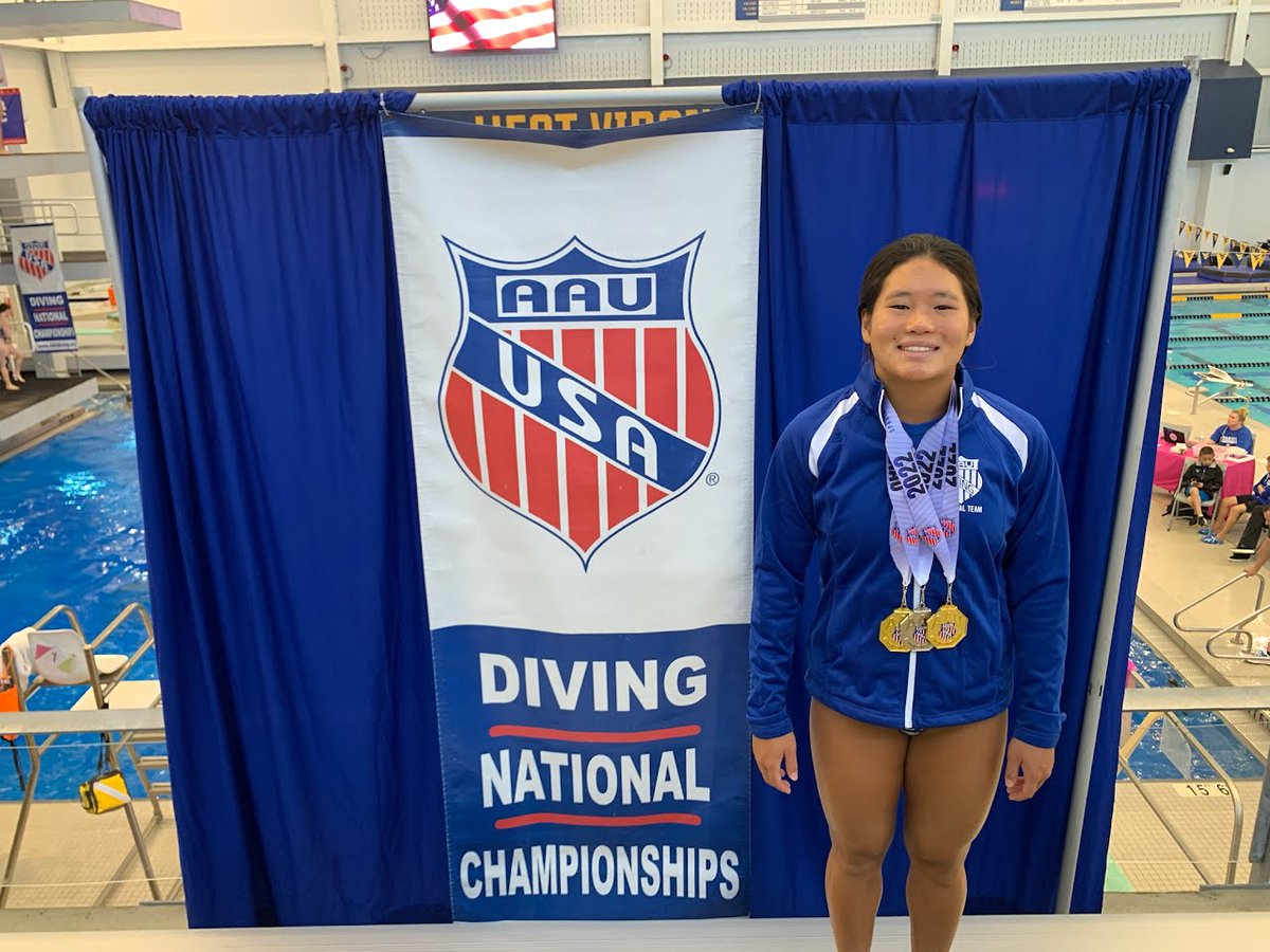 cvavipers's tweet photo. One of the reasons families choose CVA is the flexibility.  That's true for this student.  She spent the last week competing in the USA AAU National Diving Championship and is brought home 2 gold medals, as well as a silver!!  Way to go!!  #oneclay #cvavipers #thisishowwevirtual https://t.co/OedeN8Sau1