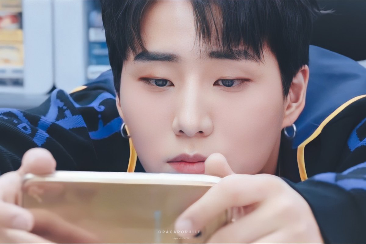 opacarophile_yk's tweet photo. 170929 - '그렇더라고요' M/V

#DAY6 #데이식스 #YoungK #영케이 https://t.co/kQvyJ2N7Vu