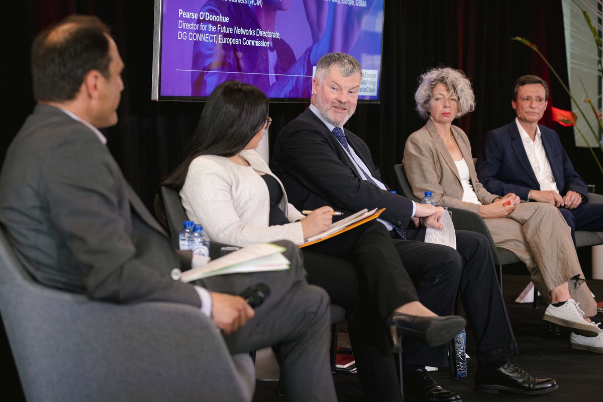 GSMAEurope's tweet photo. 🔑takeaways from the debate on regulatory challenges for the #InternetValueChain
▪️ Fair digital environment
▪️ #Connectivity 4all
▪️ Evidence-based regulation
▪️ Digital sector needs to realign to overcome the connectivity challenge
▶️Watch the discussion https://t.co/kwQJAAO5BW https://t.co/SaToWkZDgd