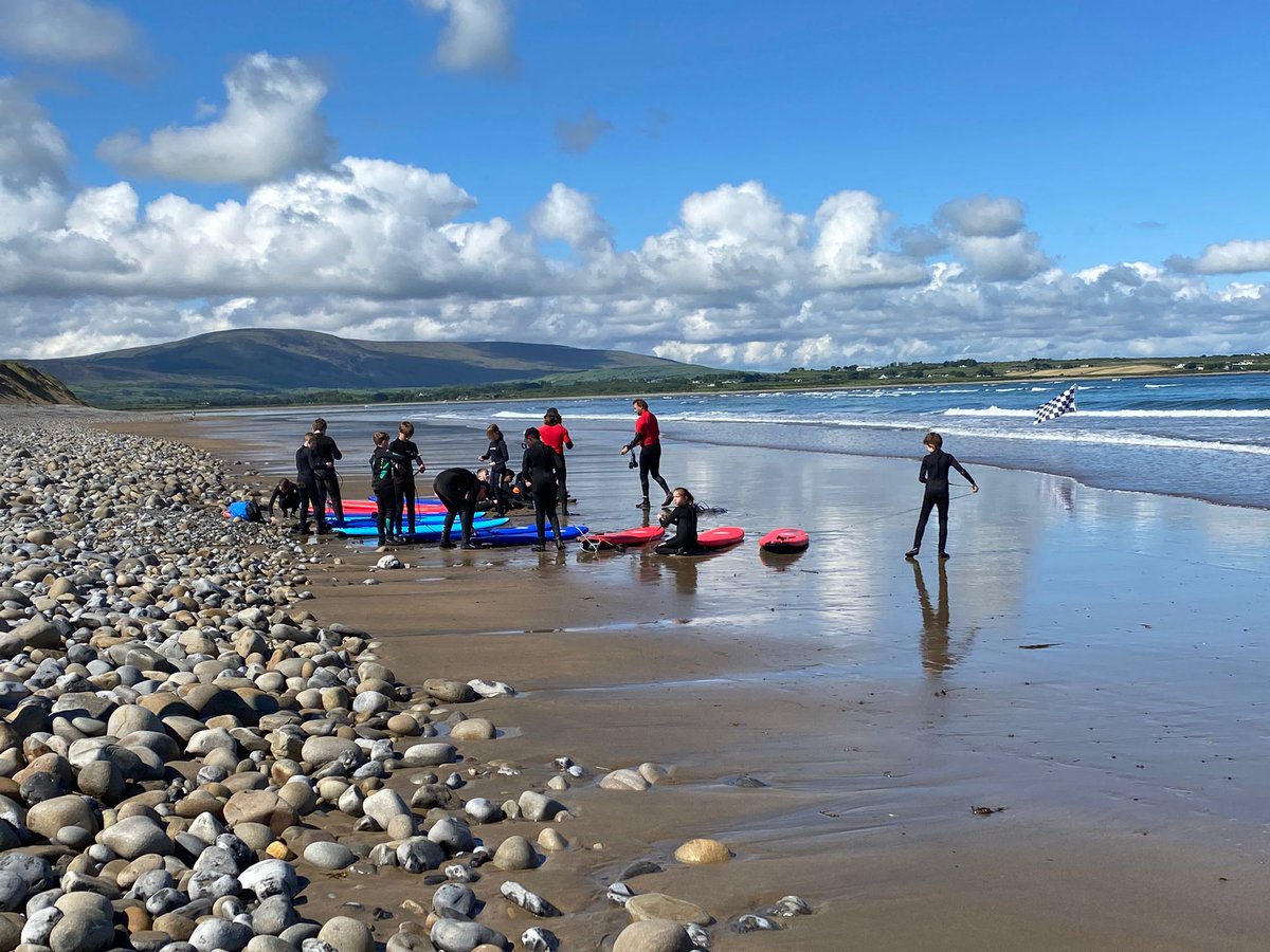 SMGSBallymote's tweet photo. 5th class having a great morning @RebelleSurf  in Strandhill. What a glorious day for it! 🌞🏄@GoStrandhill  @sligotourism https://t.co/5W5Lnmguxx