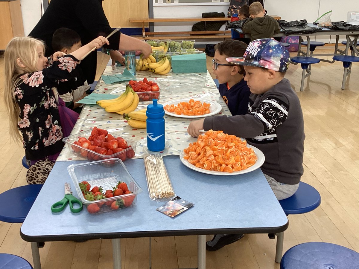Thanks <a href="/GreggsOfficial/">Greggs</a> for sponsoring our healthy, active holiday club! The children had a great time, and got to take home some food to make healthy recipes with too. Thanks to the staff that gave up their holiday time to run it too! #kindness #community