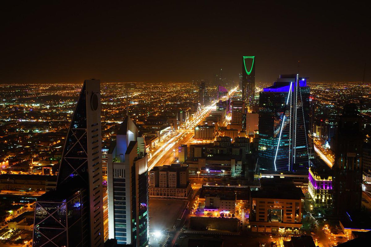 darkerside1's tweet photo. Flying visit to #Riyadh, got back in the early hours of this morning. Thanks to my host for booking me for the event, I have had an amazing few days. #internationalentertainer #internationalmindreader #mindreader #corporateentertainer https://t.co/DZlINQ3isk