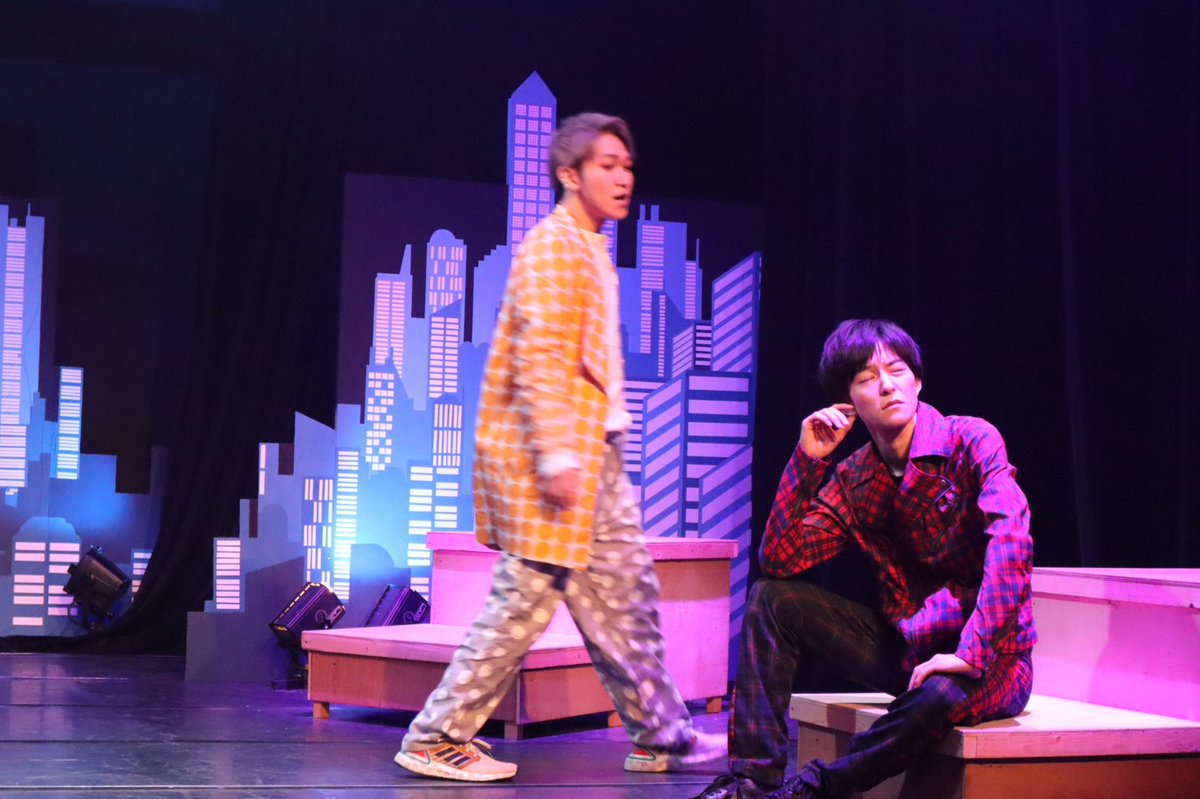 muz_kaijyu's tweet image. 【#怪獣チェックドット ご感想】
1回目の観劇では、あまりの関係性の混み入り具合に笑ってばかりだったのですが、2回目では関係が整理できていたので落ち着いて細かい演技が見れました。アドリブかな、と思うところも含め皆さんとても上手くて憧れます。
#webアンケート