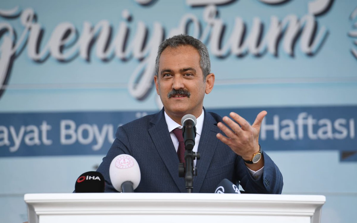 tcmeb's tweet photo. 1-7 Haziran Hayat Boyu Öğrenme Haftası Başladı

Bakan Özer: Balıkesir, Edirne, Kastamonu, Siirt ve Zonguldak’a birer olgunlaşma enstitüsü kuruyoruz. #HayatBoyuÖğreniyorum https://t.co/IIFGexjVfw