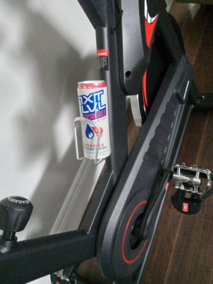 JoePavlik's tweet photo. June 2021 Study: Effects of 7-day intake of hydrogen-rich water (HRW) on physical performance of trained &amp; untrained cyclists! Interested new findings on VO2 Max &amp; Peak Power improvements. #NXTLVLNation #fitness #cycling #HRW #spinning #workout #vo2max  https://t.co/Or8WCQht1n https://t.co/gvdjYRtLPk