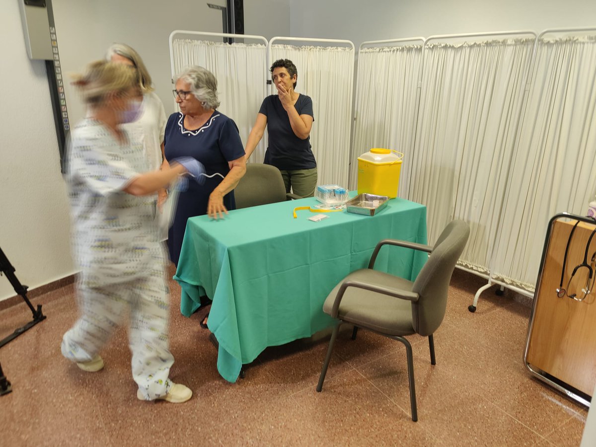 manuellilloc's tweet photo. #GNurseSim European Project -  Filming Scenarios at the @UA_Universidad - Developing High Fidelity Simulation on Older Population Nursing Care with a cultural competence perspective - Compromised with Dementia Population across Europe! https://t.co/dbAr7rzGcC