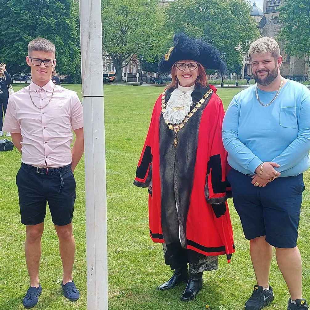 James G Lawrence tweet media