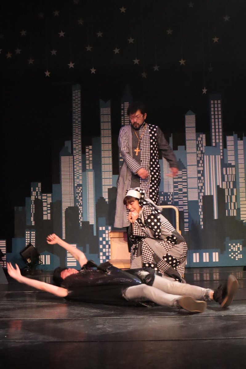 muz_kaijyu's tweet image. 【#怪獣チェックドット ご感想】
牧野がゴミ袋から蘇生するシーンはしばらく忘れられないかも（笑)
乳母ののしろさんは、とにかく全部好きでした！豪快なのにちょっと色っぽかったり、あと可愛かったです！↓
#webアンケート