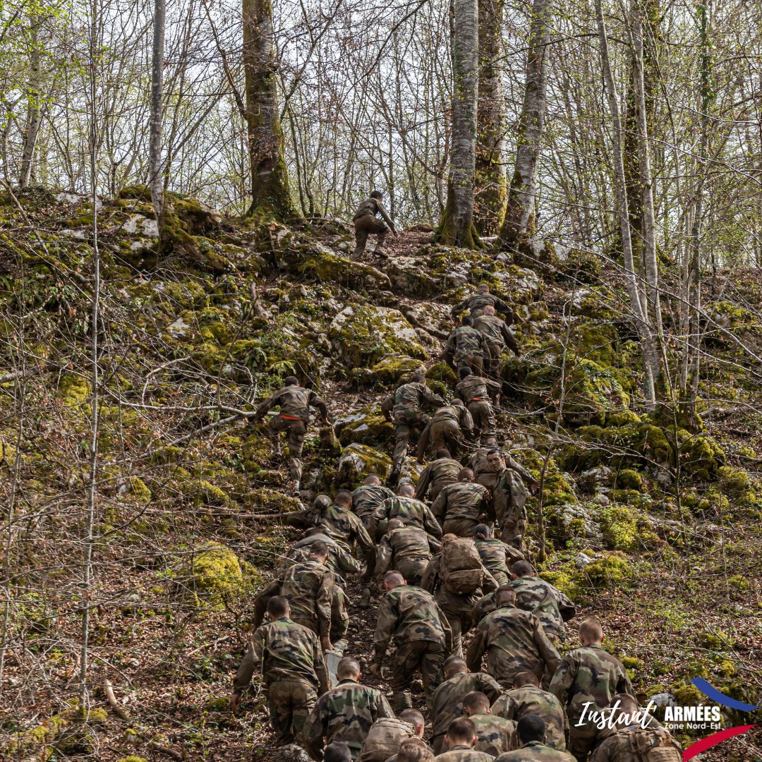 armeeszne's tweet image. #PhotoDeLaSemaine du #CFIM de la @7e_brig_blindee de @VilledeValdahon 📸

#CohésionDéfense 
@armeedeterre @EM1DIV