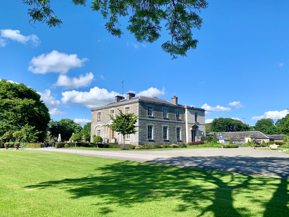 “And since all this loveliness cannot be Heaven, I know in my heart it is June.”

Let's hope this beautiful weather is a sign of things to come this month ☀️

#tankardstownhouse #irelandsbluebook #summerescape #experiencetankardstown
