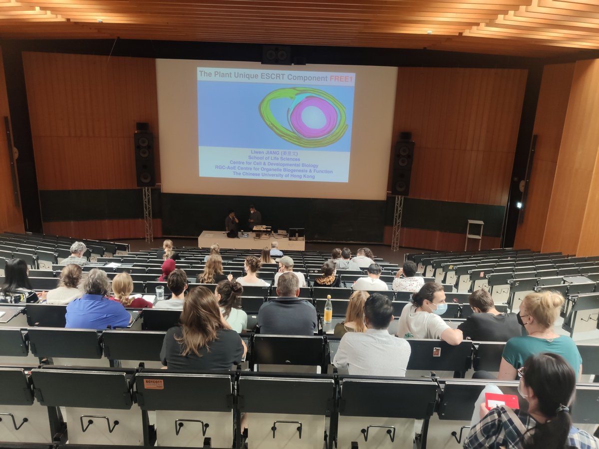 Kleine-Vehn Lab (@kleinevehnlab) on Twitter photo Feels good to see my very first in person #plantsciencefreiburg seminar :)
Thanks to <a href="/TrujilloLab/">Marco Trujillo</a> for inviting and hosting Liwen Jiang! Feels good to see my very first in person #plantsciencefreiburg seminar :)
Thanks to <a href="/TrujilloLab/">Marco Trujillo</a> for inviting and hosting Liwen Jiang!