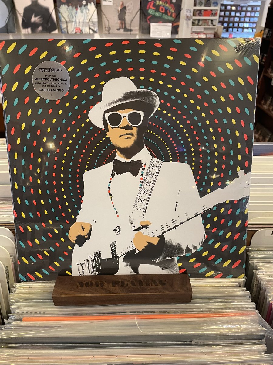 Bij het nieuwe <a href="/BlueFlamingo78/">BLUE FLAMINGO</a> album krijg je in de winkel een mooie zeefdruk erbij cadeau. Vanaf vrijdag verkrijgbaar 👇