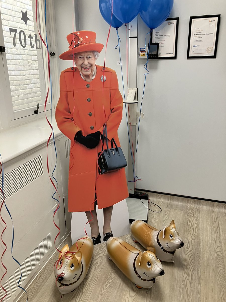 DiabetesDayUnit's tweet photo. Celebrating the Jubilee with her Royal  Highness and corgis @KHFTCharity @KingstonHospNHS @DiabetesUK https://t.co/Hljb8ql3zN