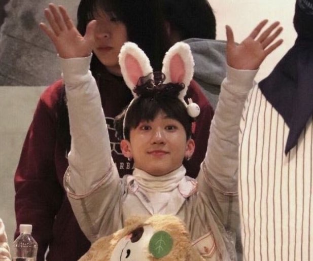 capykids's tweet photo. #straykids #changbara https://t.co/rjAhj2pTdG