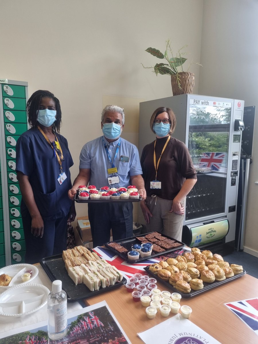 Jubilee celebrations underway in Barnet DSU. Good company, food well !😋 @DrKhalidAziz <a href="/CarolineBete/">Caroline Bete</a> <a href="/BarryJDDay/">Barry Day</a> Thank you. The cake &amp; sandwich celection WOW we are Royal indeed. Thank you 😊