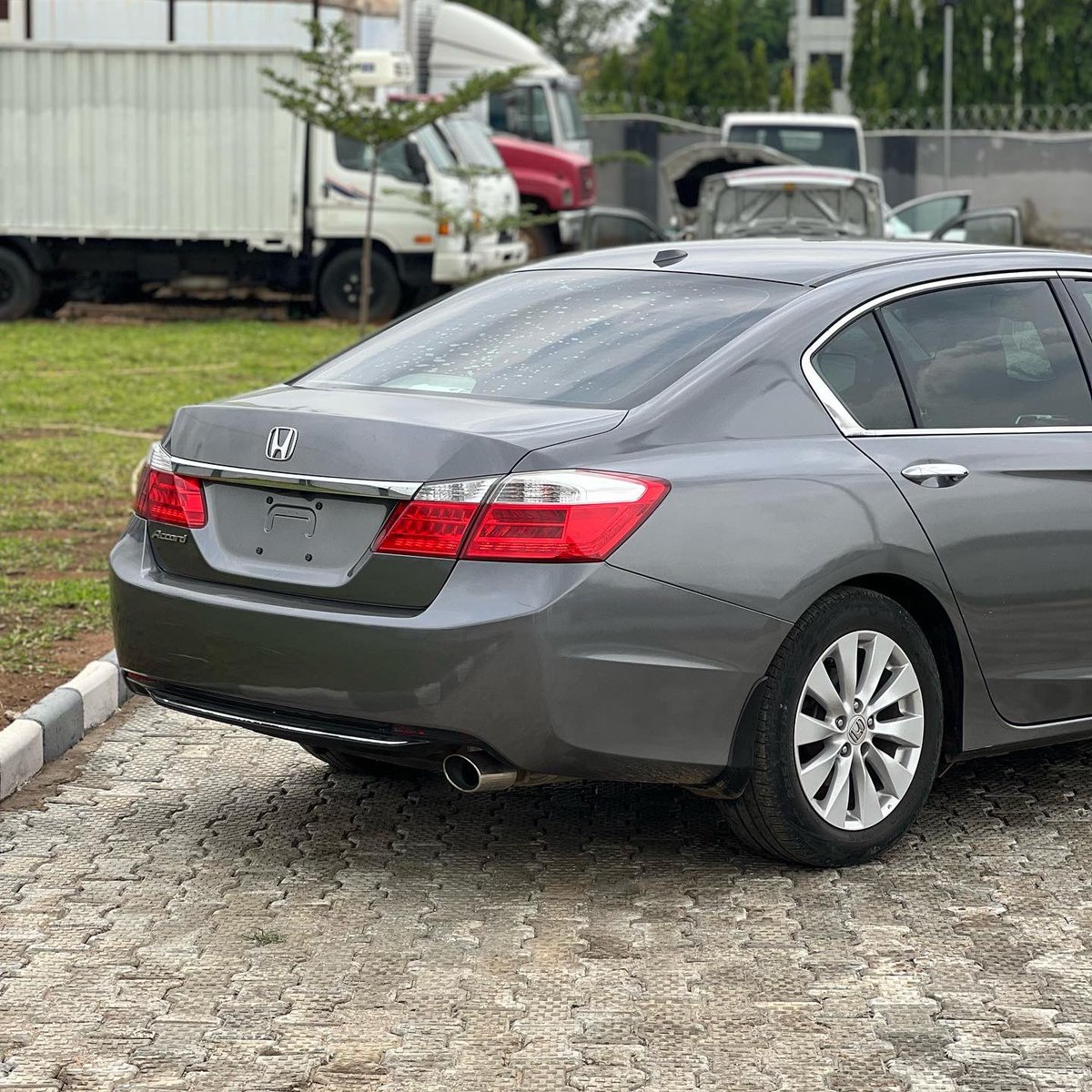🚘MODEL:EXTREMELY CLEAN FOREIGN USED HONDA ACCORD KEYLESS 2013/2014
📃DUTY:✅
📍LOCATION:ABUJA
💰PRICE:₦6,400,000

SAYARA AUTOS🌍🚘 

✉️
TWITTER DM IS OPEN
WhatsApp: Wa.me/2348077979545