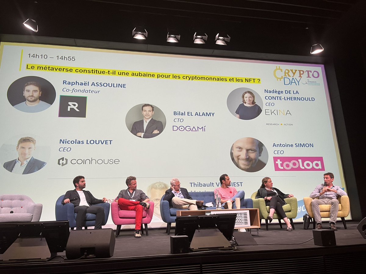 Laurentsunray's tweet photo. Crypto conference @#stationF with #thibverbiest #footballforabetterworld #football #DigitalCurrency #blockchain #Metaverse #web3 #DeFiProject #lanspace #sportforpeace https://t.co/RV12l6QXQz