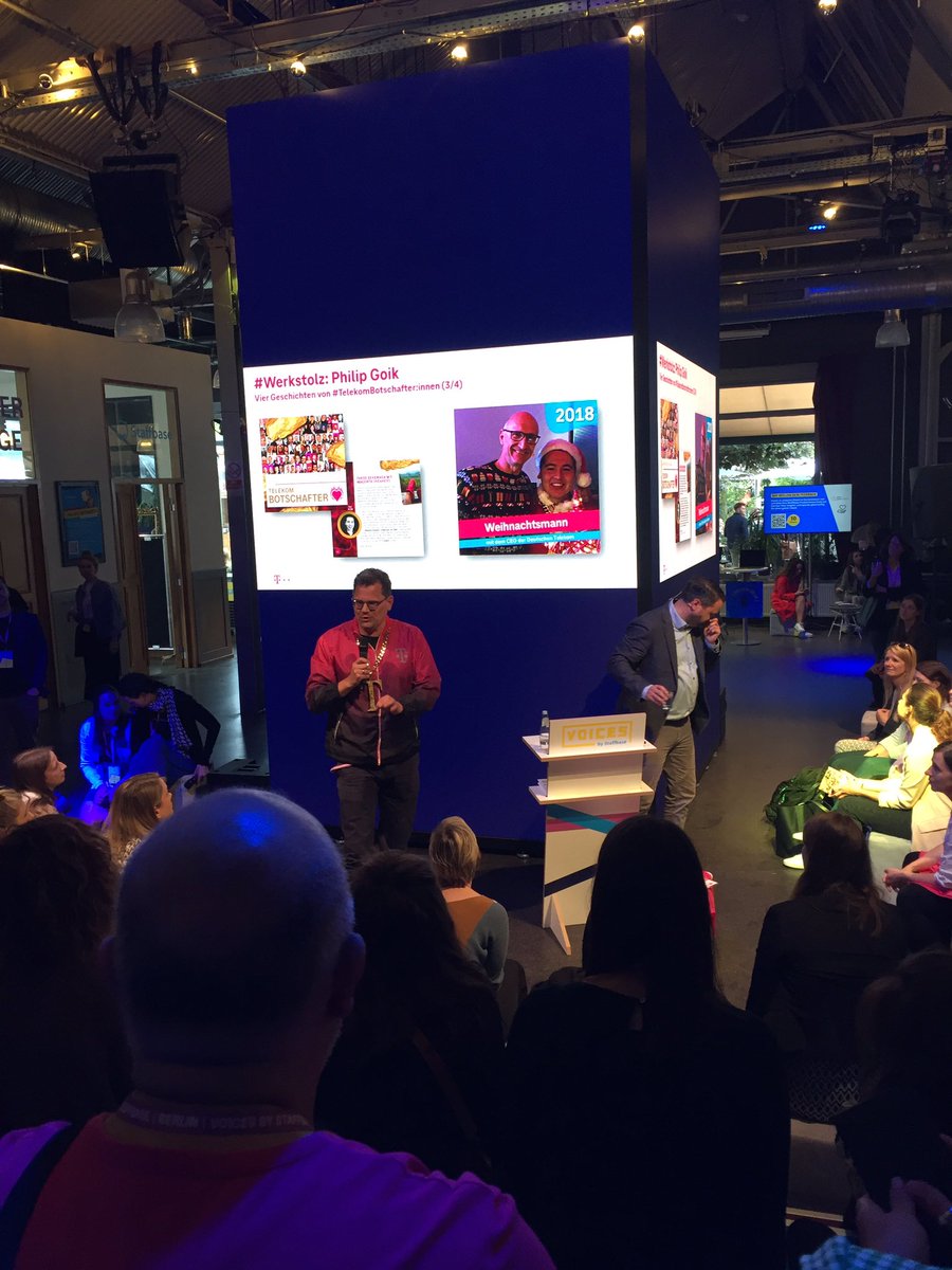 JeanneLink9's tweet photo. Hier brennt jemand für Corporate Influencer. Sehr schöner Vortrag @winfried_ebner ☺️#Voices22 https://t.co/eihSrC9Gs5