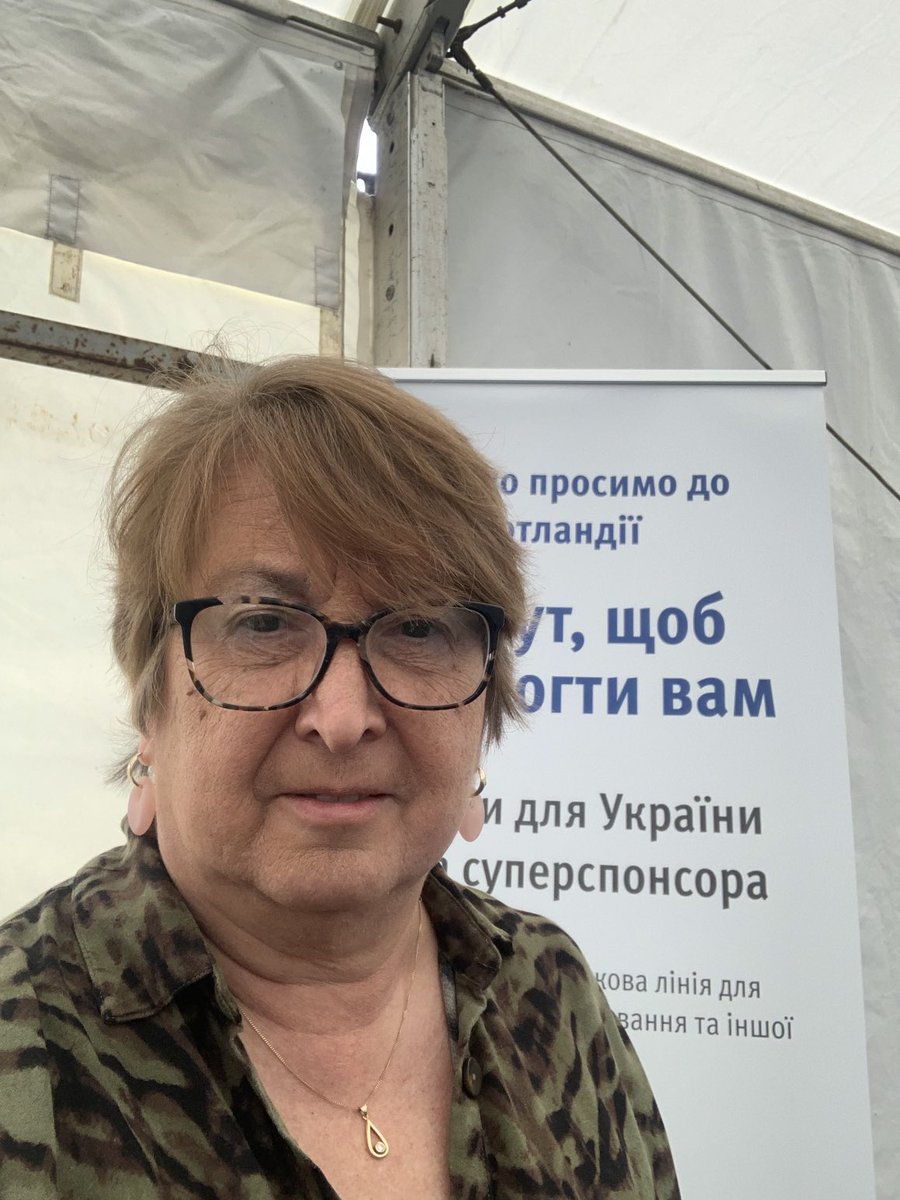 cajardineMP's tweet photo. So impressed by the work being done at the Edinburgh Welcome Hub for Ukranian refugees. I met a family who had spent 27 hours on a coach to get here. So humbling #Ukraine https://t.co/FkpbI1QPf0
