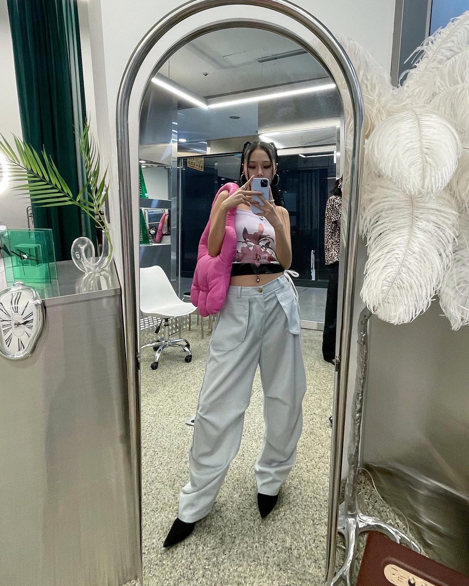 👛✨✨👛🍬🍬🍬