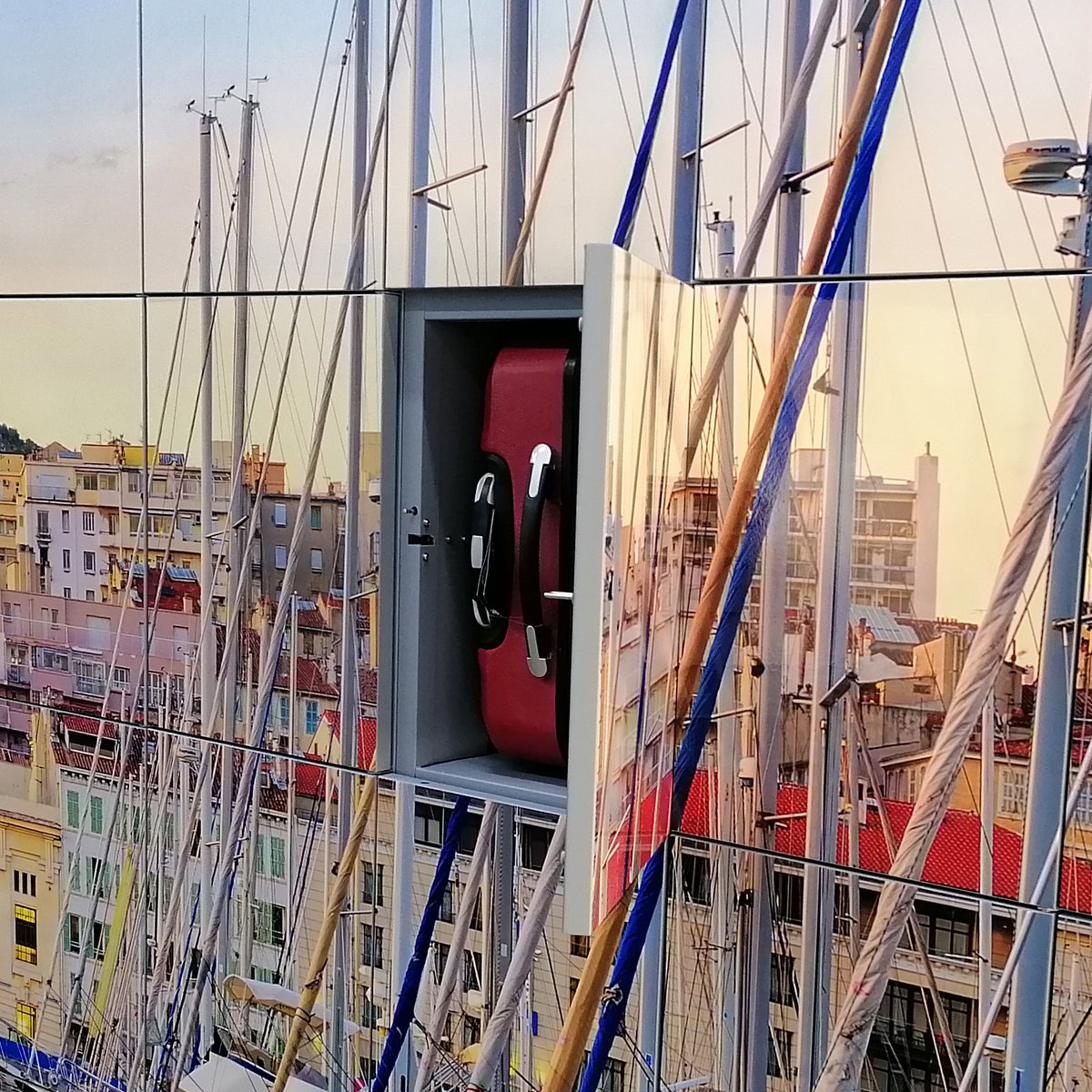 Olssen_bv's tweet image. Met deze stickerprints veranderen je lockerwalls in echte eyecatchers! 
#stickerprint #smartlockers #colourful #lockerwall