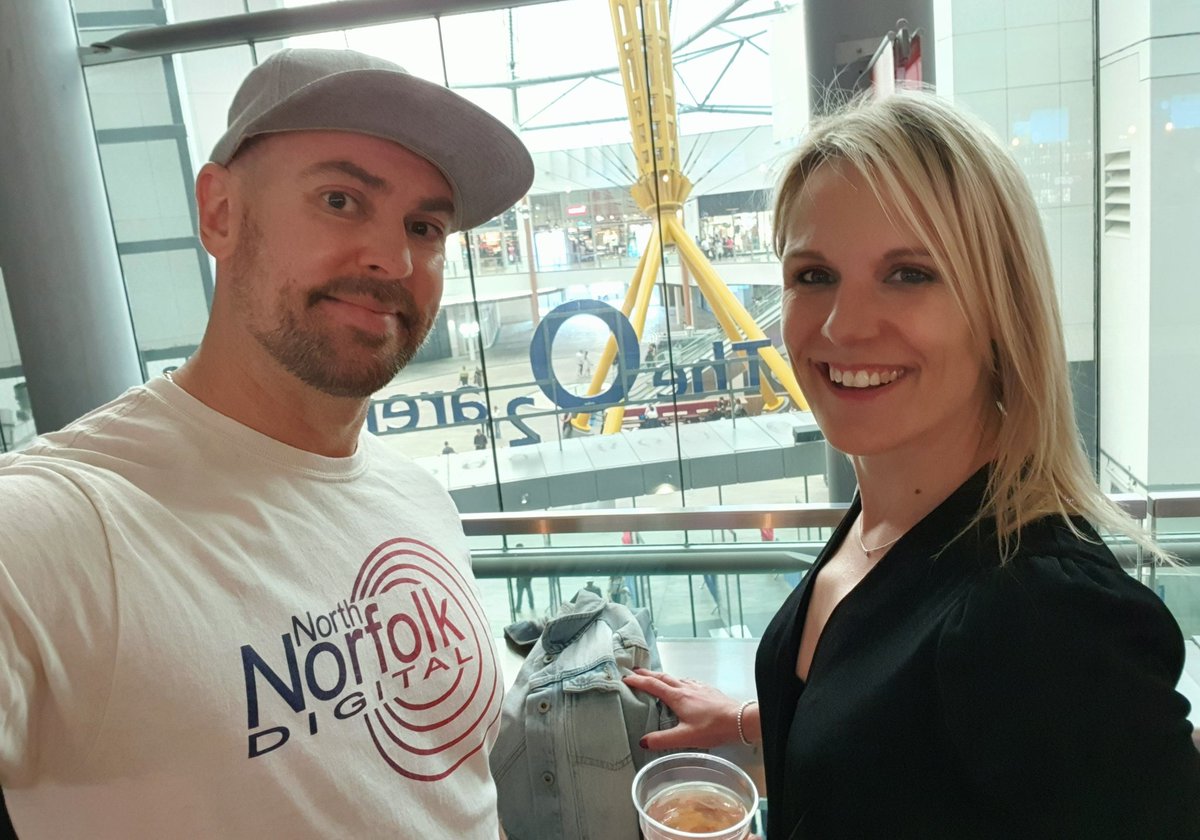 Ah-ha! Waterway to spend a good time. Off to see <a href="/PartridgeLive/">AlanPartridgeLive</a> at O2

#ihadthelastlaugh