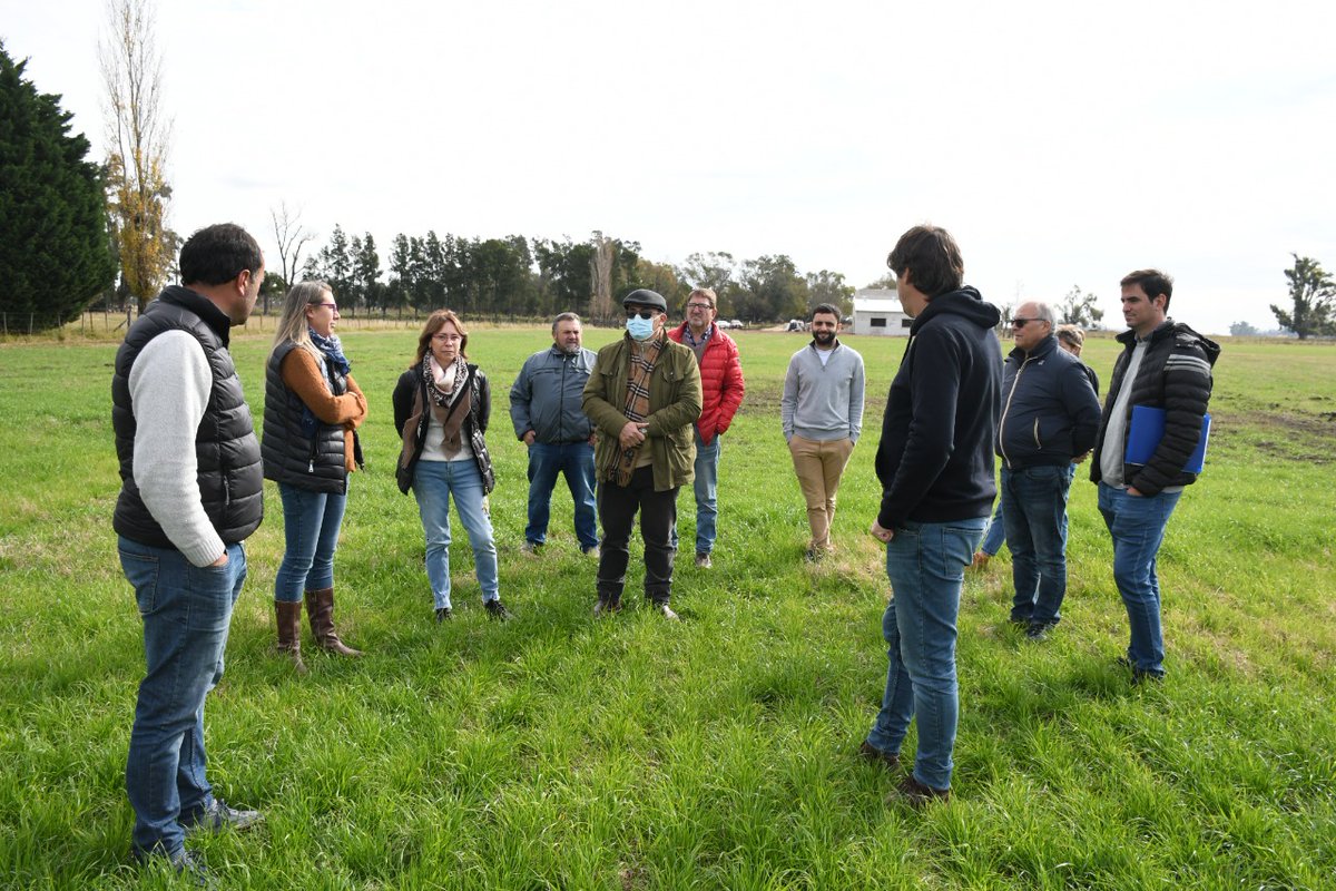 MuniSaladillo's tweet photo. Pasturas de Cazón es un proyecto que tiene como finalidad producir una gama de derivados lácteos, entre los que se destacará la producción de yogurt genuino.
El pasado sábado el Intendente José Luis Salomón junto al Secretario de Desarrollo Local, Vladimir Wuiovich https://t.co/C9E97kx91M