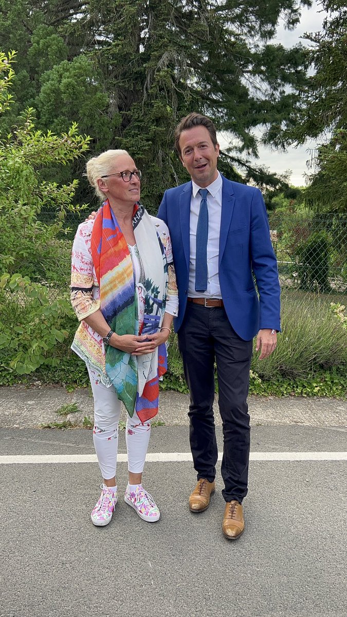 JTJANIEC's tweet photo. Merci Cher ⁦@G_Peltier⁩ pour vos conseils avisés et votre soutien dans cette campagne #ReconqueteLegislatives2022 💪💚🌿💤 #Mettray #Loiret #3emecirco #Motivation https://t.co/aWPl7mb8GW