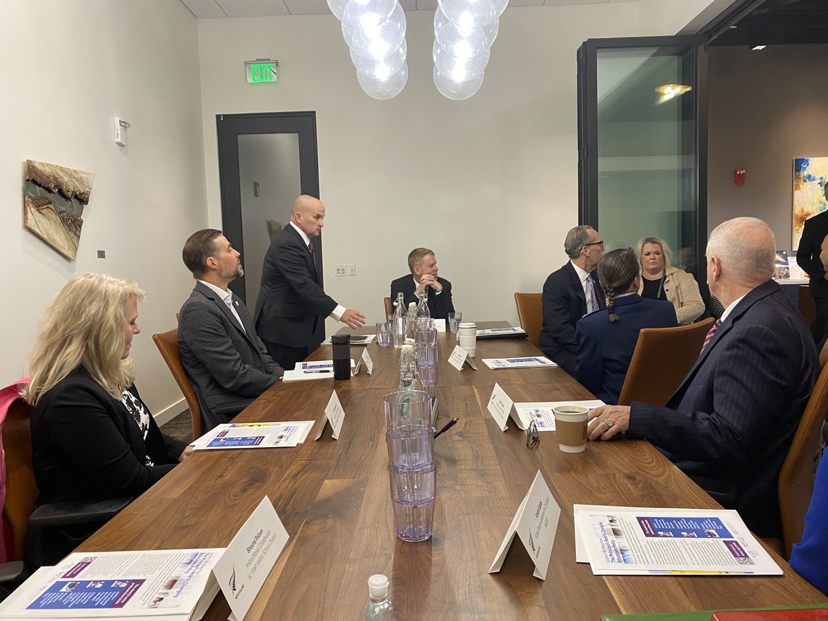 This morning, ⁦<a href="/CurriculumTalk/">Kahle Charles</a>, ⁩ ⁦<a href="/ShaunaPolson/">Shauna Polson</a>⁩ and I had the honor of meeting the New Zealand Minister of Education and joining a round table to discuss preparing students as the future leaders in a global economy. Thanks to ⁦<a href="/immerseme_vr/">ImmerseMe</a>⁩ for the day!