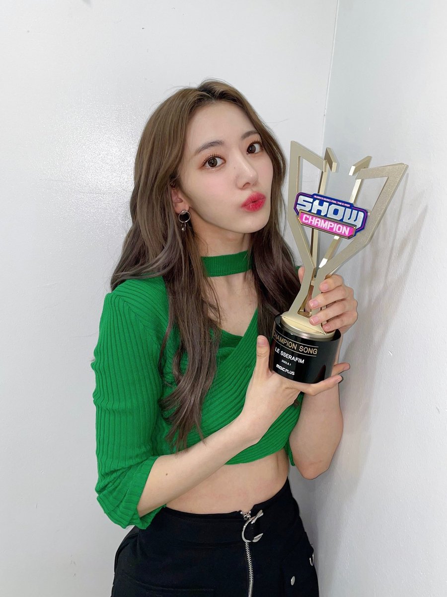 lesserafim_uni's tweet photo. 🌸 | Twitter
#SAKURA
Obtuvimos el 1er lugar en "Show Champion". Gracias por animarnos en voz alta desde esta mañana. ¡Gracias a ti, obtuvimos este premio! ¡Seguiré dando lo mejor de mí! ¡Te amo!
#LE_SSERAFIM #LE_SSERAFIM_FEARLESS #KPOP
#LE_SSERAFIM4thWin https://t.co/WDBQk01XsX